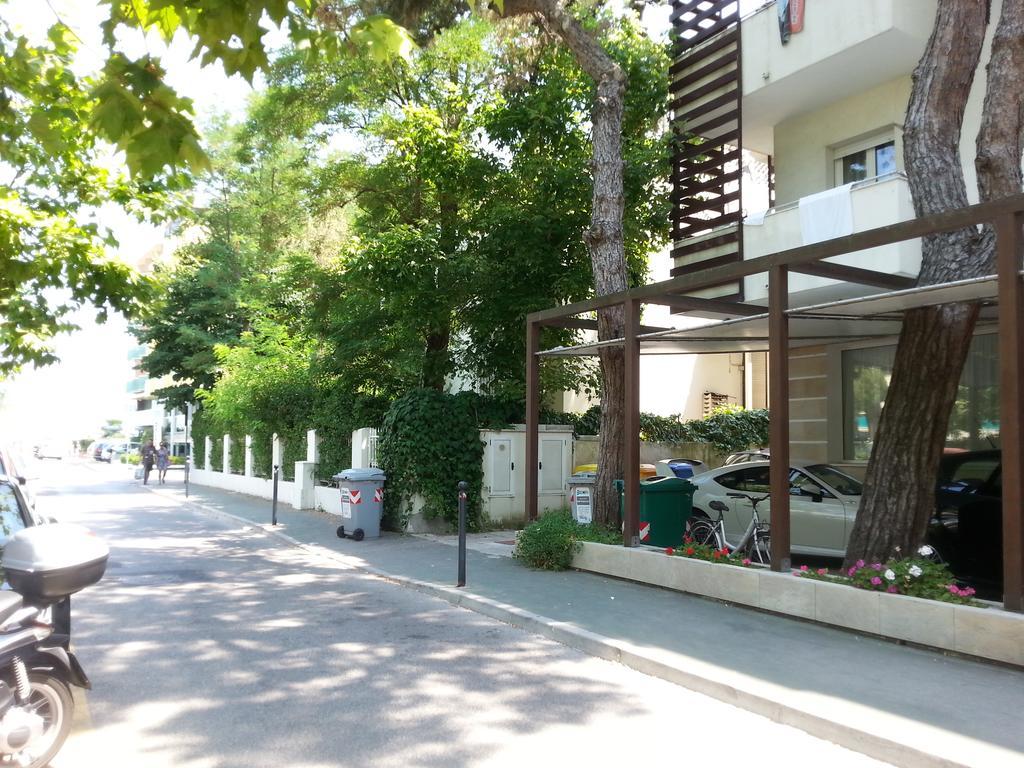 Residence Nocchiero Riccione Eksteriør billede